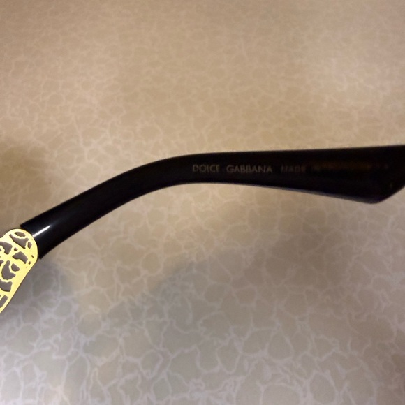 Dolce & Gabbana Sunglasses with Black Frame and Gold Filigree - Picture 5 of 5